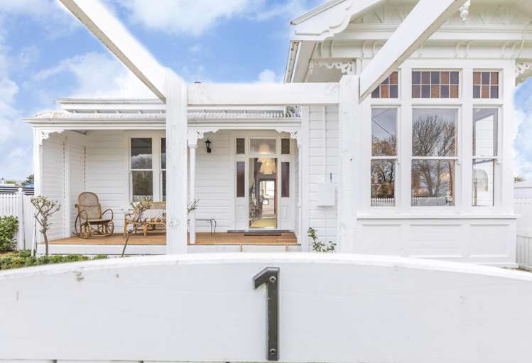 1 Russell Street Otane_22