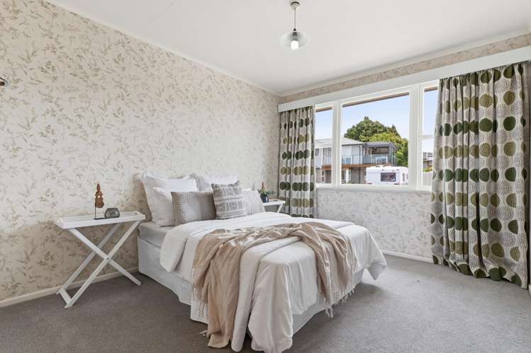 24 Levers Road Matua_11