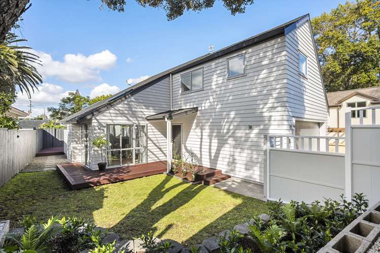 10A Muir Road_0