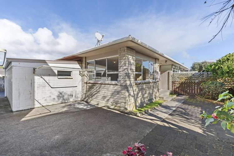 2/50 Paynters Avenue Strandon_1
