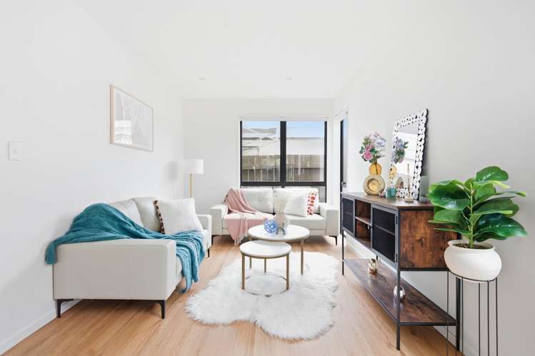 2/5 Browns Road Manurewa_10