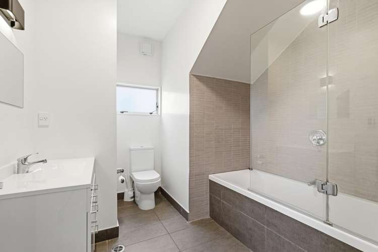 9 Rhine Street Island Bay_11