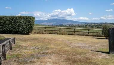 74 St Leger Road_3