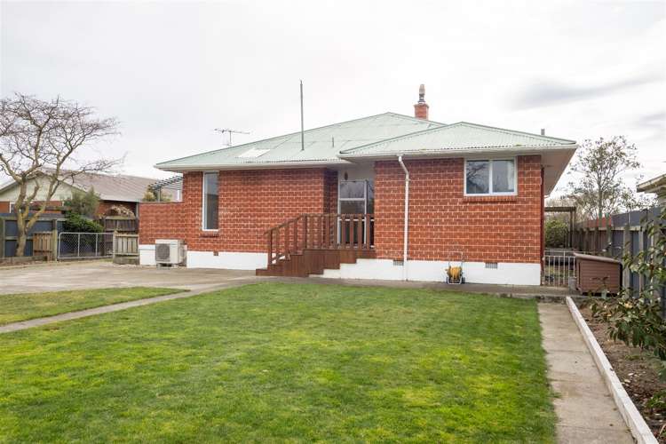 39 Reid Crescent Allenton_15