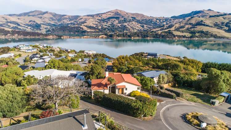 15 Ngaio Grove Robinsons Bay_24