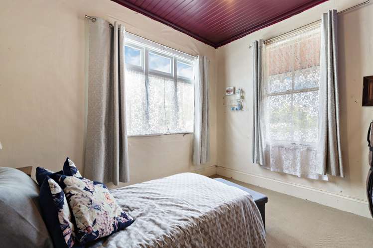 84 Palmerston Street Riverton_15