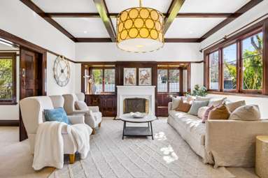 12 Shipherds Avenue_4