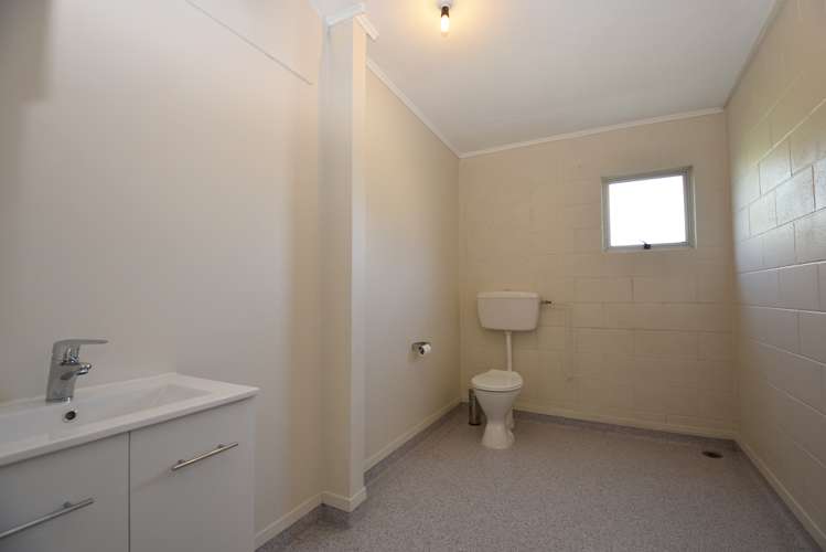 150 High Street North Carterton_8