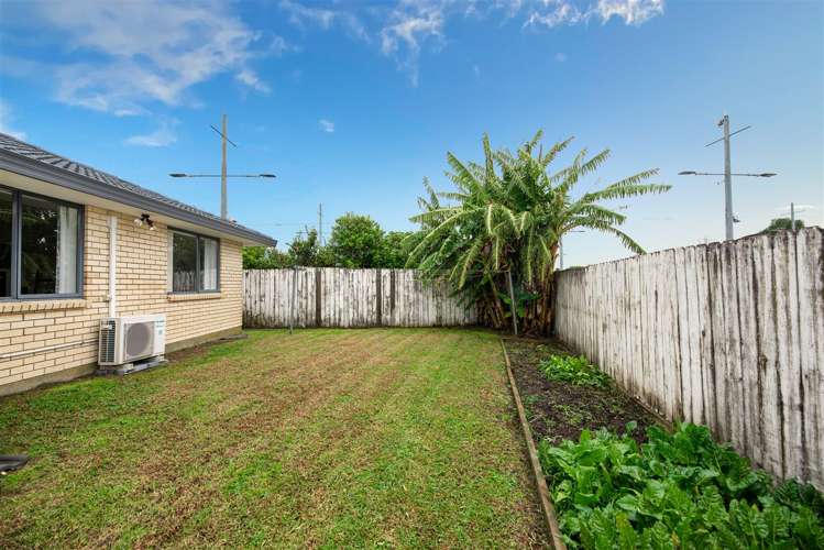 8/72 Swanson Road Henderson_21