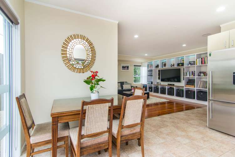 30 Taurus Crescent Beach Haven_5