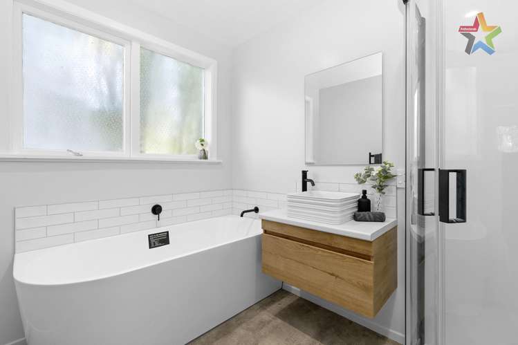 84 Holborn Drive Stokes Valley_13