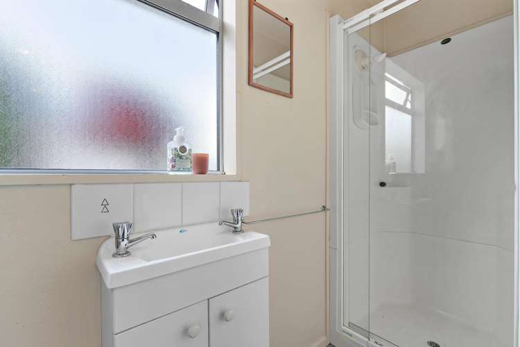 12 Newcastle Street Clyde_21