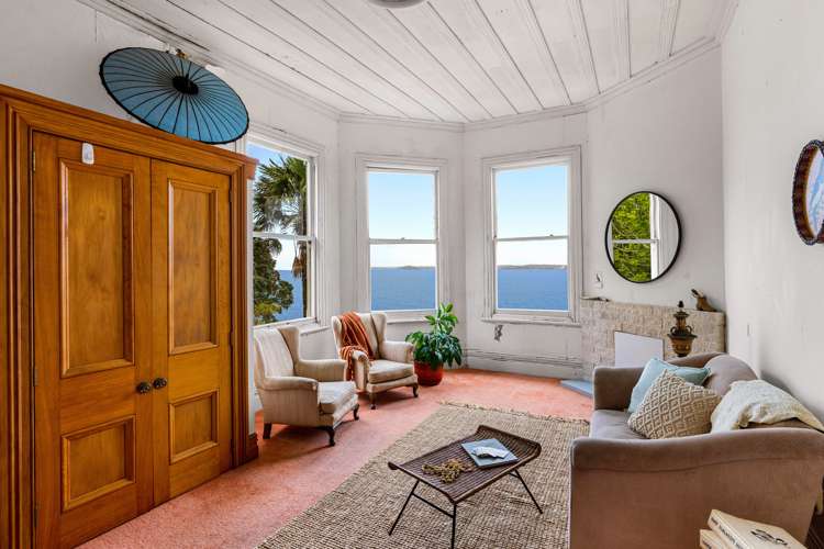 126 Vauxhall Road Narrow Neck_10