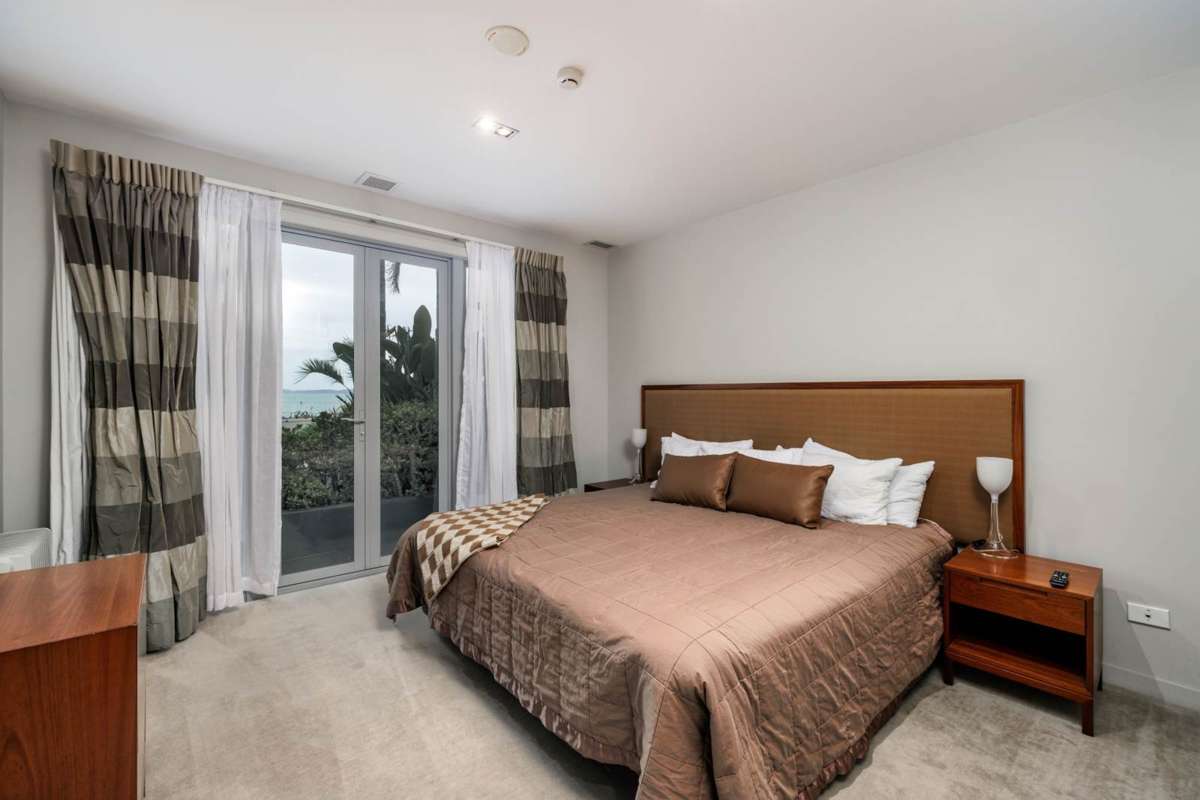 10/98 Marsden Road_5