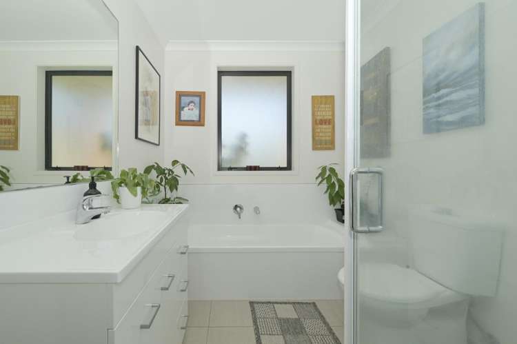 49 Orion Drive Welcome Bay_27