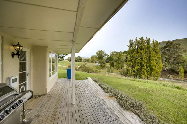 1199 Middle Road Poukawa_8