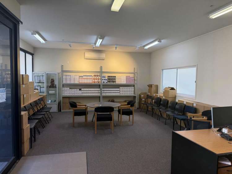 6/17 Airpark Drive Mangere_3