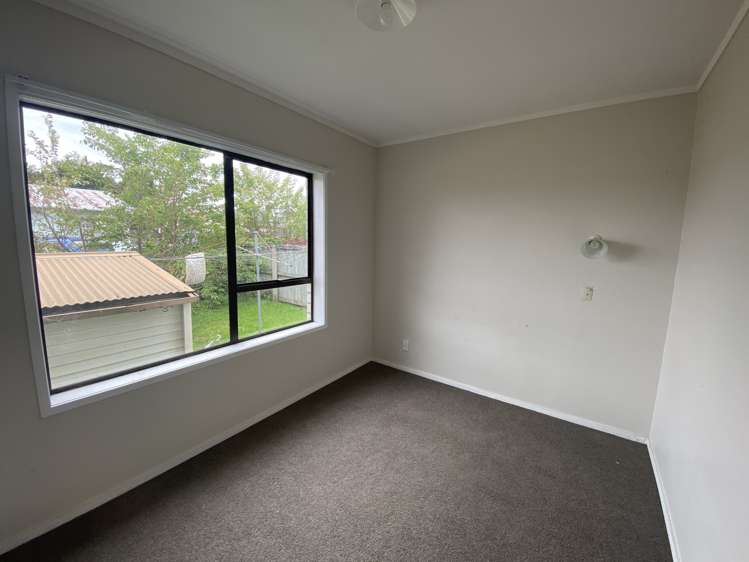 19 Goldie Street Pukehangi_6