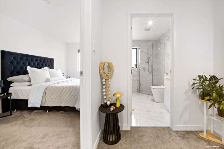 5B Beach Road Te Atatu Peninsula_13