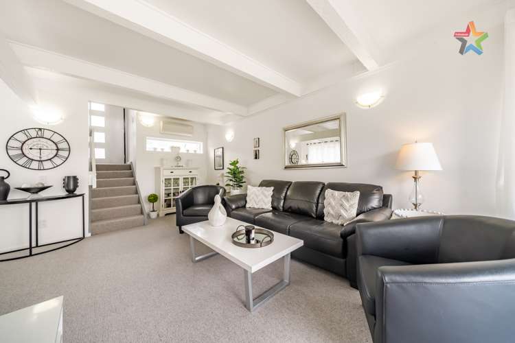 2/99 Major Drive Kelson_3