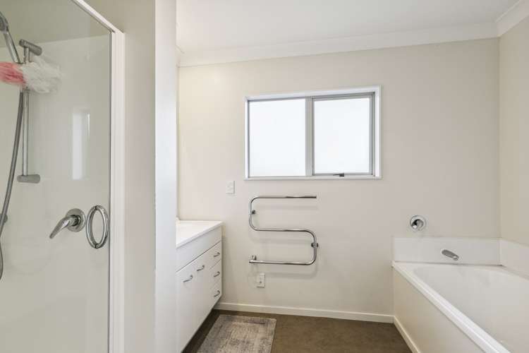 5 Gifford Grove Churton Park_8