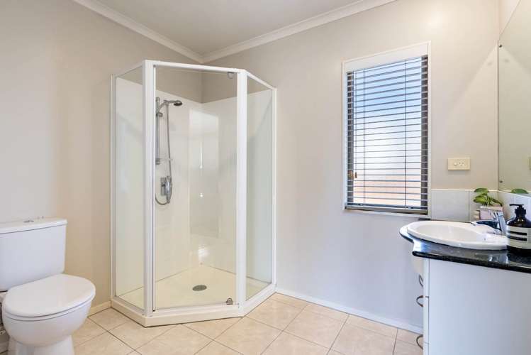 56A St Andrews Road Epsom_21