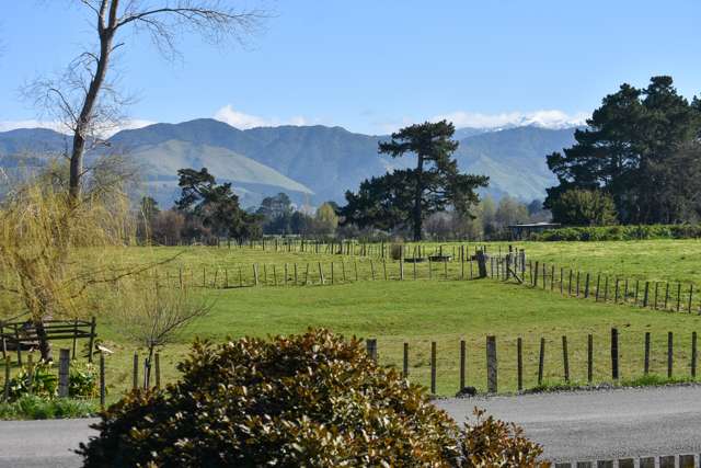 127 Lincoln Road Carterton_1