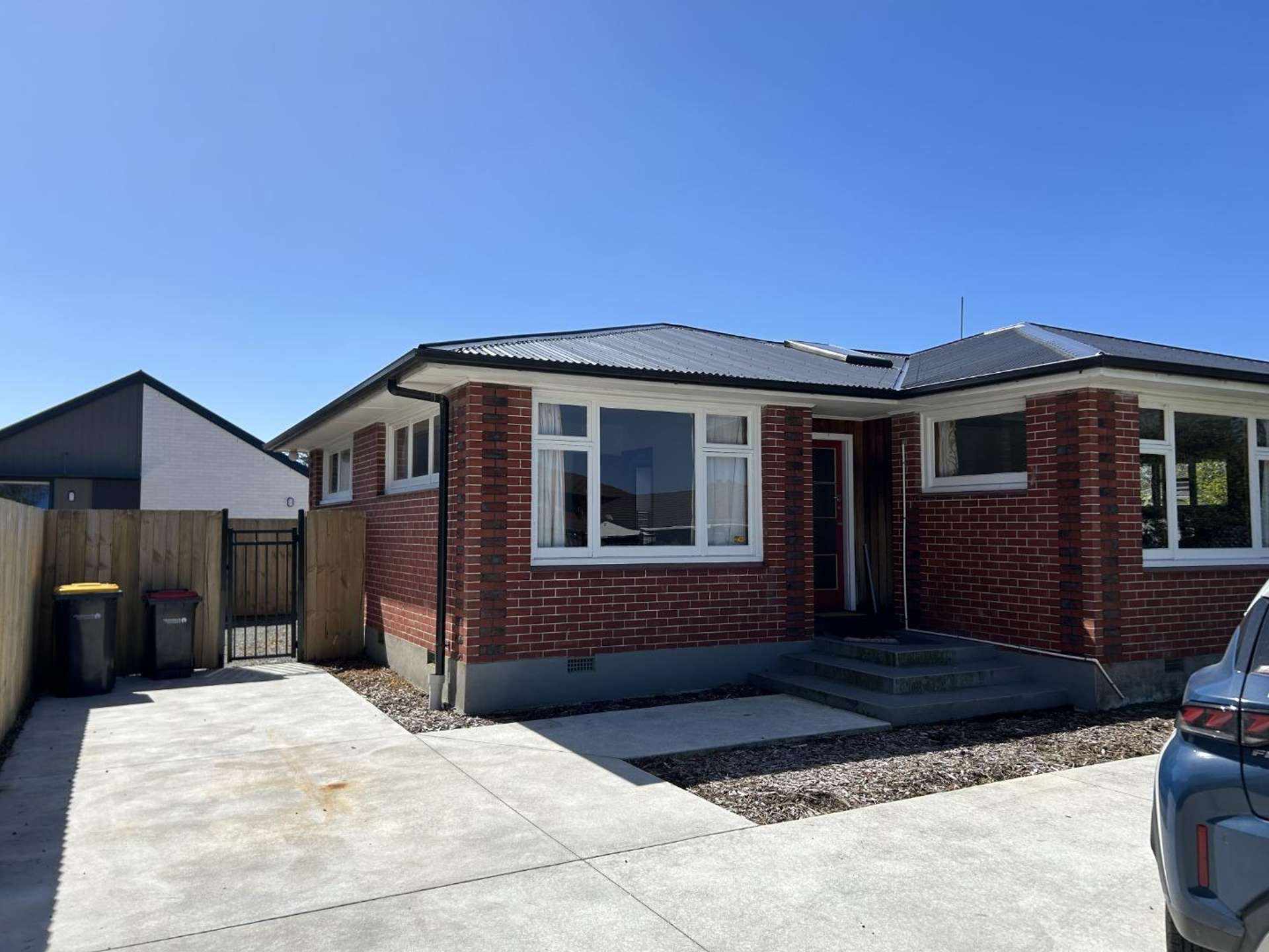 7 Suva Street 1562_0