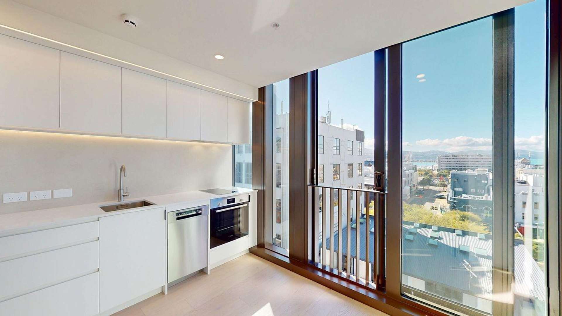 602/10 Alpha Street 2185_0