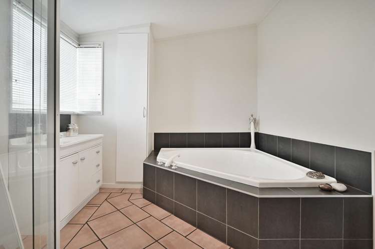 402 Lumsden Road Akina_18