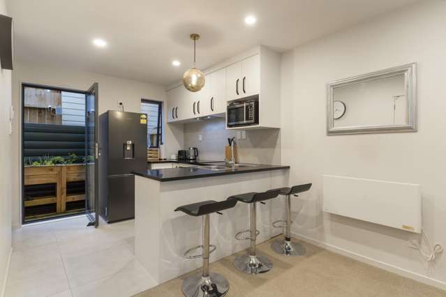 34/18 Hewlett Road Massey_4