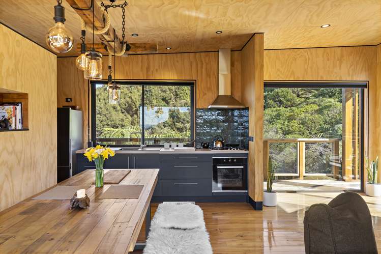 63a Cundys Road Featherston_9