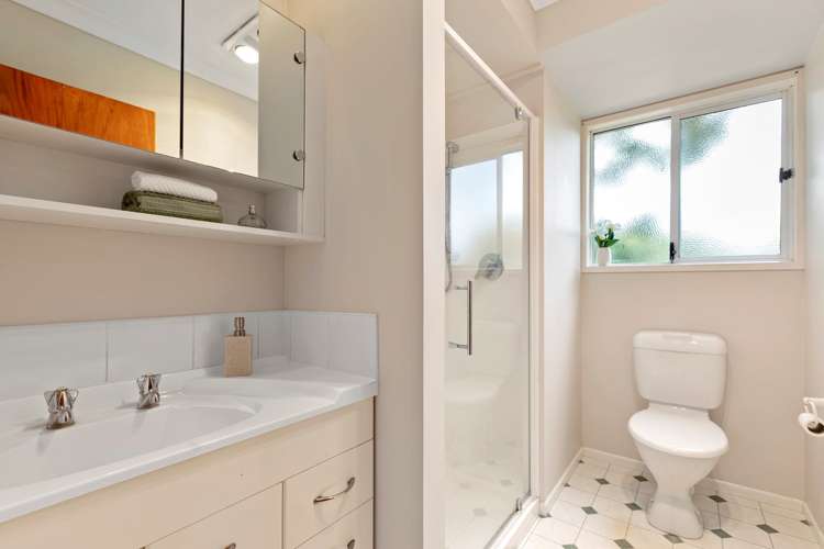 25 Hillcrest Road Otumoetai_14