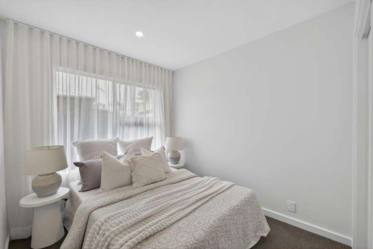 75 Englefield Road 2392_5
