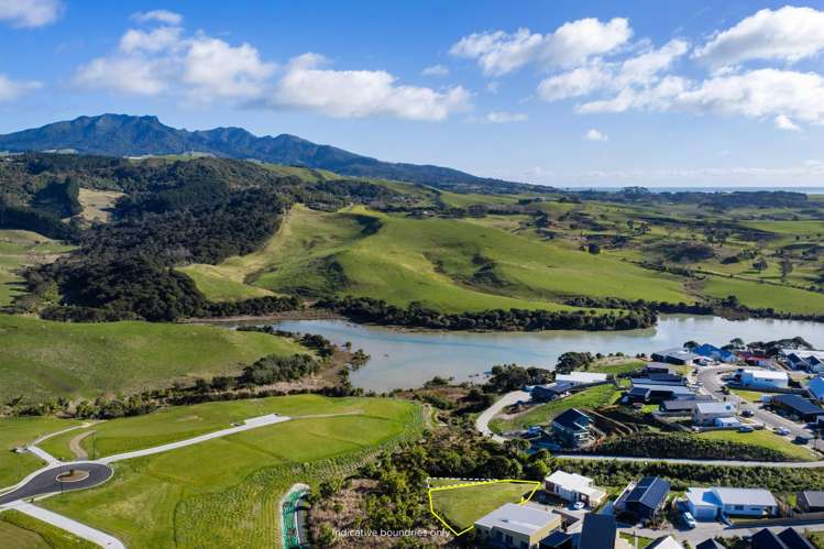 9 Waipatukahu Lane Raglan_13