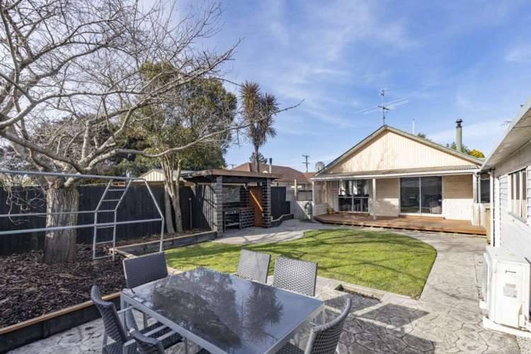 24 Woodend Road Woodend_16