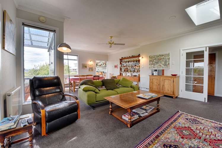 11 Rock Street Gore Surrounds_4