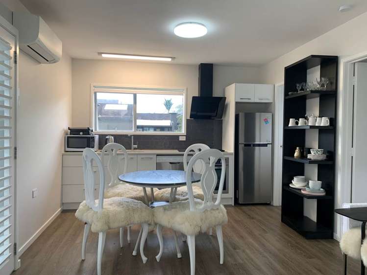 1/14 Argyle Street Herne Bay_1