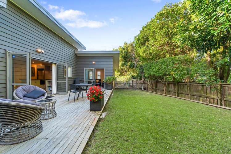 6 Domain Lane Mangere Bridge_17