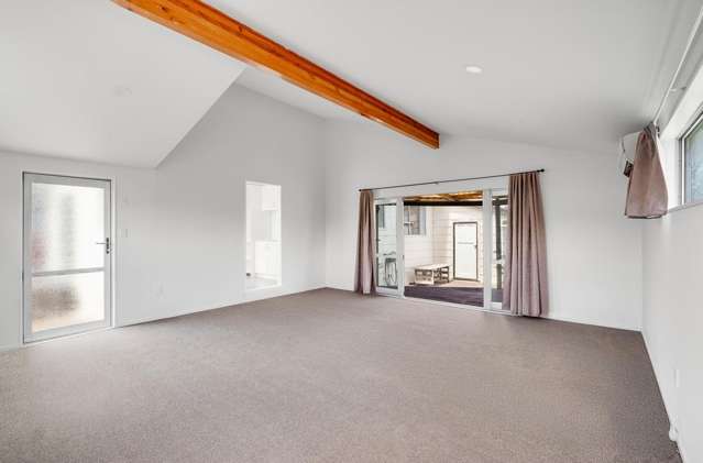 48B Karen Crescent 1057_2
