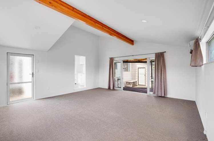 48B Karen Crescent 1057_2