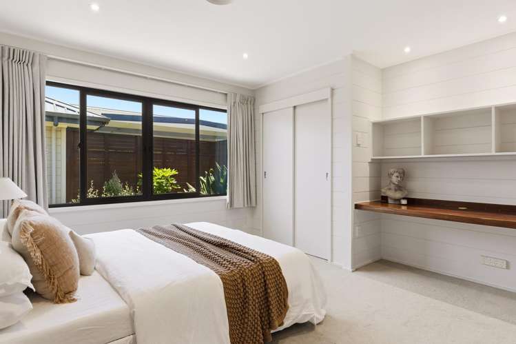 2A Lloyd George Road Wainui_16