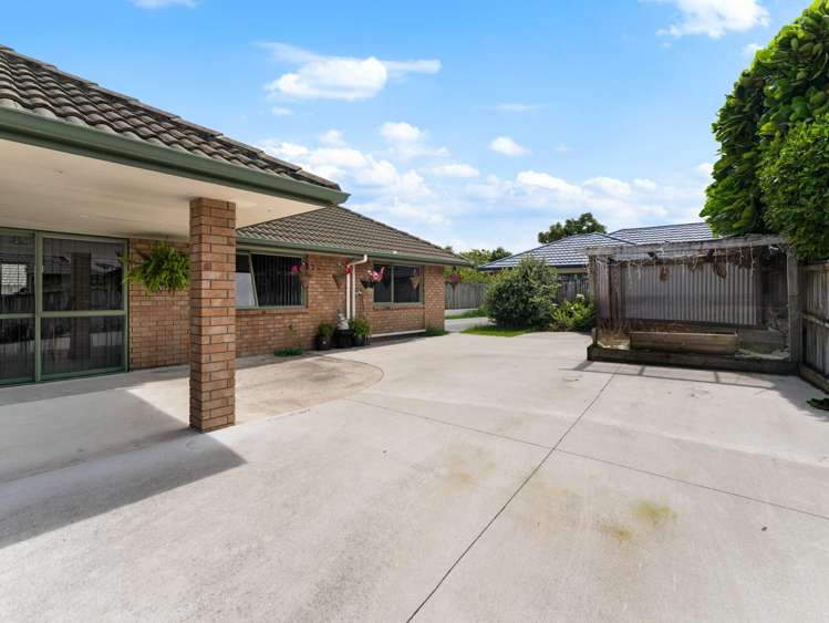 78 Lothian Brae Wattle Downs_19