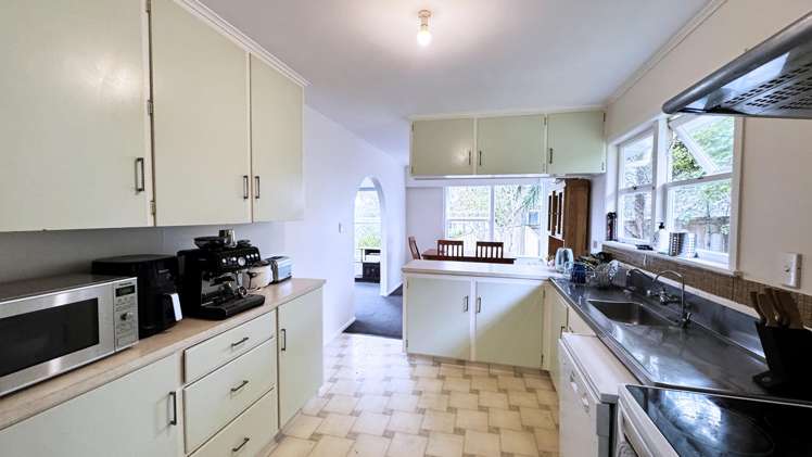 65 Roseberry Avenue Birkenhead_12