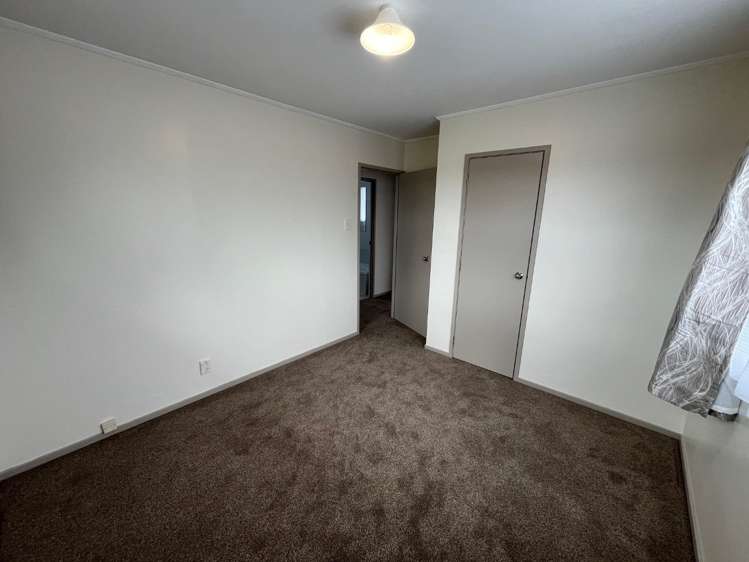 1/220 Waitemata Drive Ranui_10