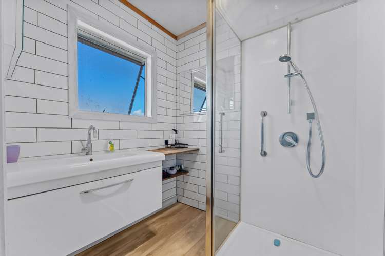 15 Dillon Crescent Clover Park_13