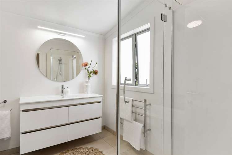 7a Varlene Terrace Forrest Hill_22