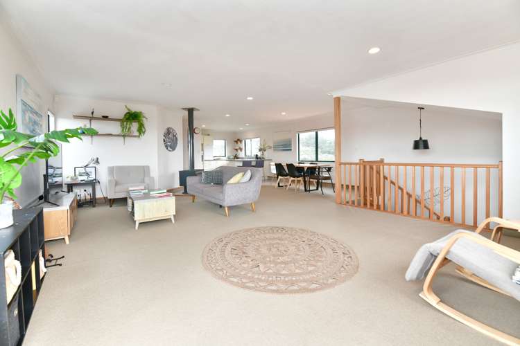 2/603 Whangaparaoa Road Stanmore Bay_5