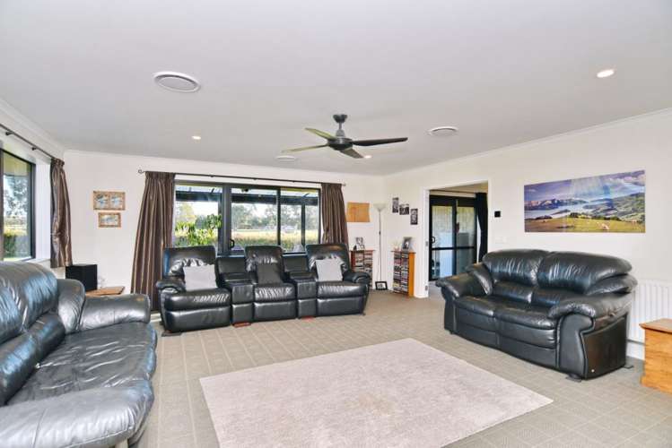 77 Bridge Road_3