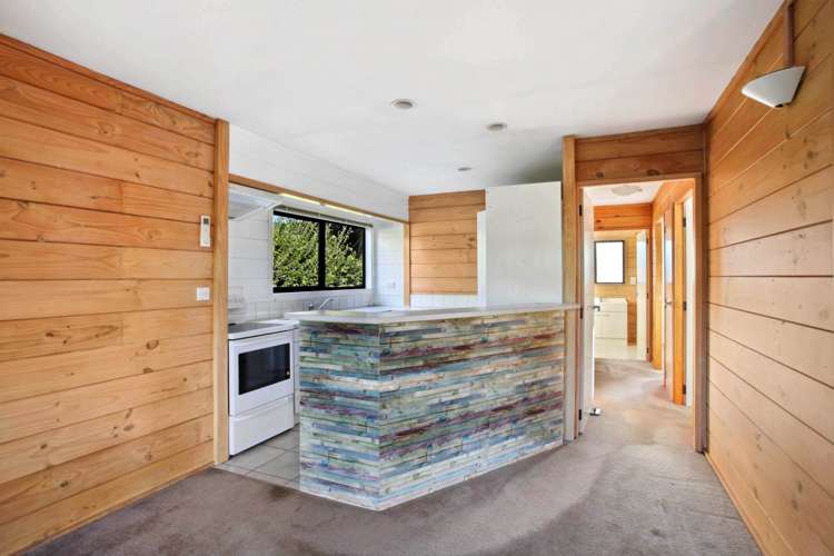 13 Valerie Crescent Okura_18